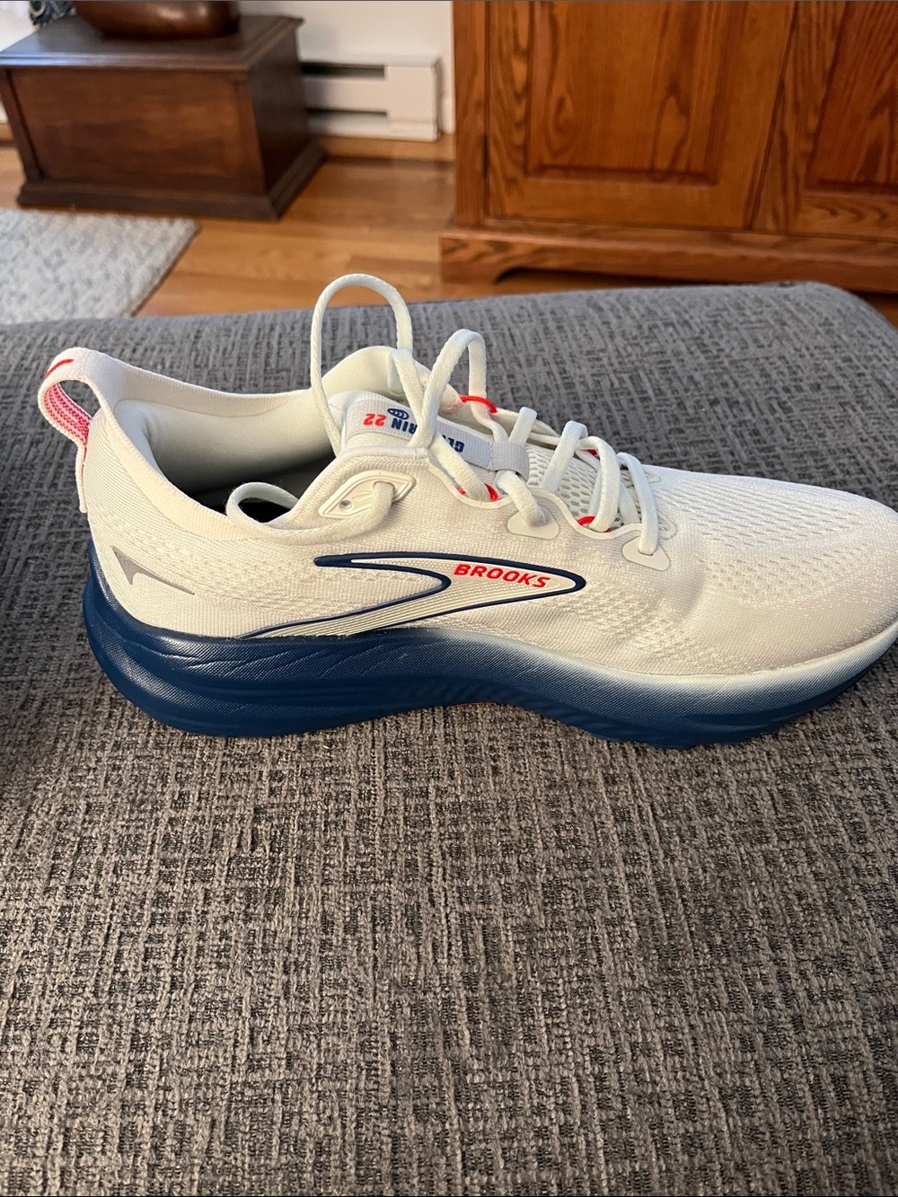 Brooks Glycerin 22 Gray/Navy Peony with Fiery Red Accents - Picture 14 of 16